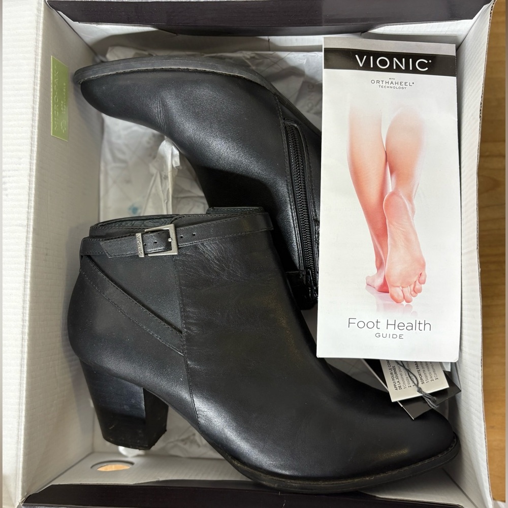 Vionic Upright Upton Black Ankle Booties - Picture 10 of 12